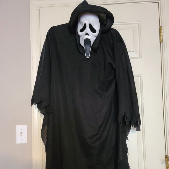 Ghost Face Halloween Costume - Picture 1 of 5